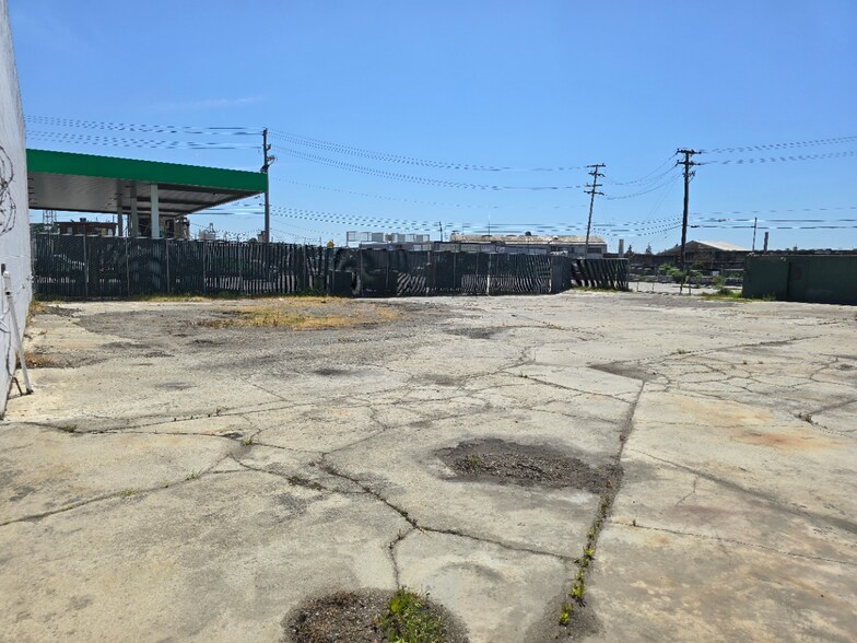 More Photos Of 410 Kennedy St, Oakland Land For Lease