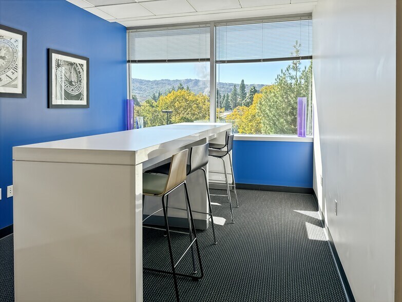 More Photos Of 6200 Stoneridge Mall Rd, Pleasanton Coworking Space