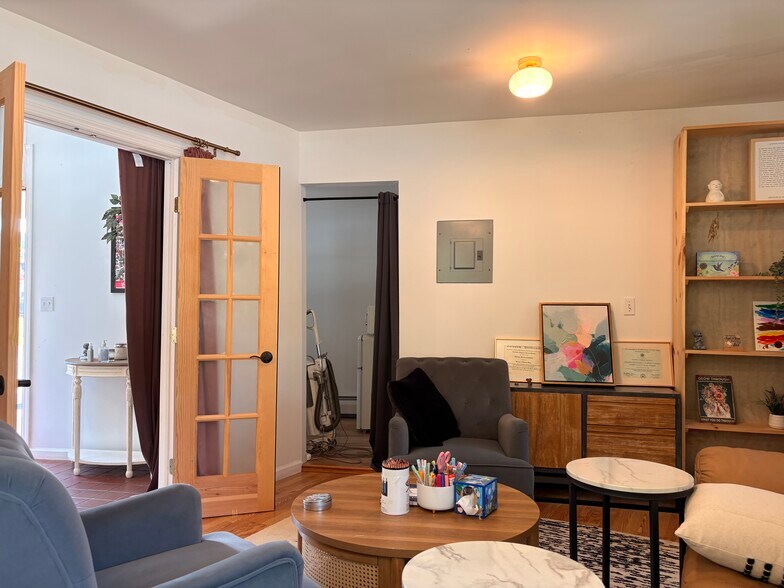 More Photos Of 3 E Cross St, Croton Falls Office For Lease