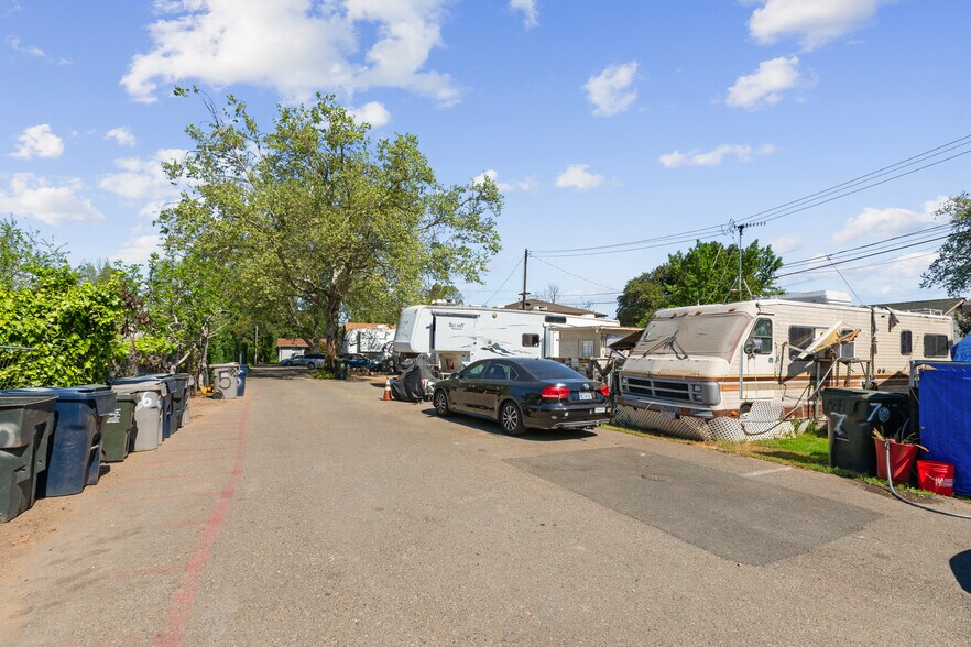 More Photos Of 420 Cleveland Ave, Sacramento Land For Sale