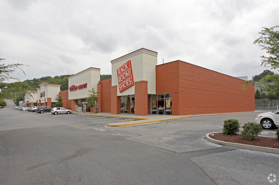 More Photos Of 801-821 S James Campbell Blvd, Columbia Unknown For Lease
