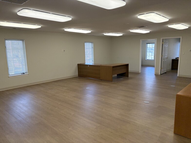 More Photos Of 1 Bethany Rd, Hazlet Office For Sale
