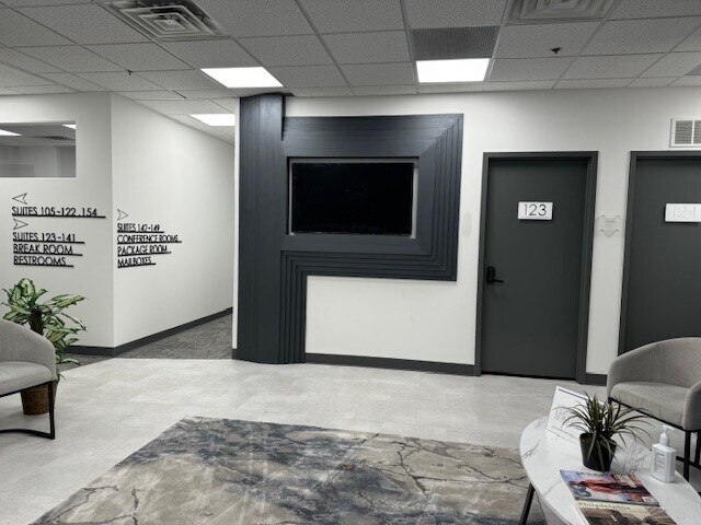 More Photos Of 12 Penns Trl, Newtown Medical For Lease