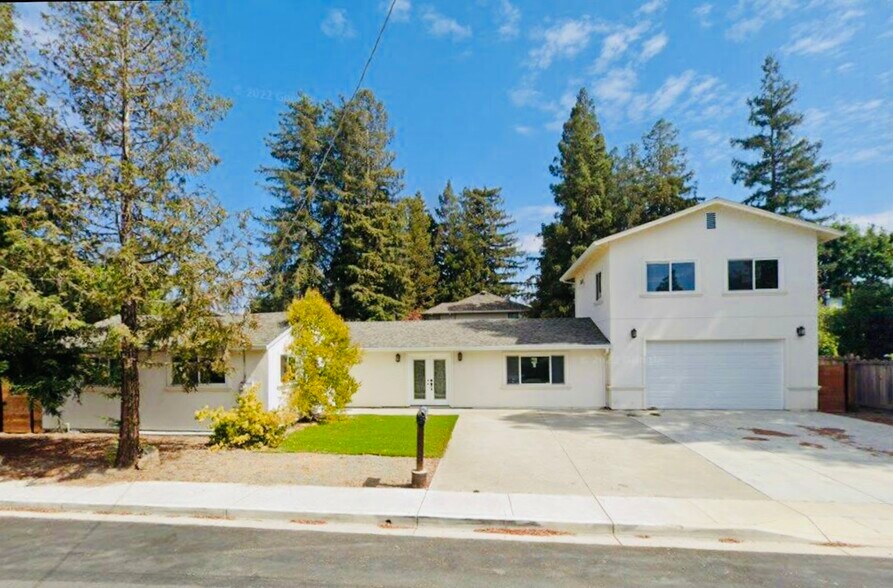 More Photos Of 1006 Court Ln, Concord Apartments For Sale