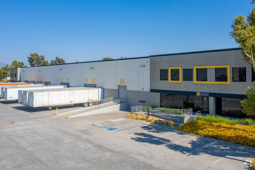 More Photos Of 9255 Customhouse Plz, San Diego Warehouse For Lease