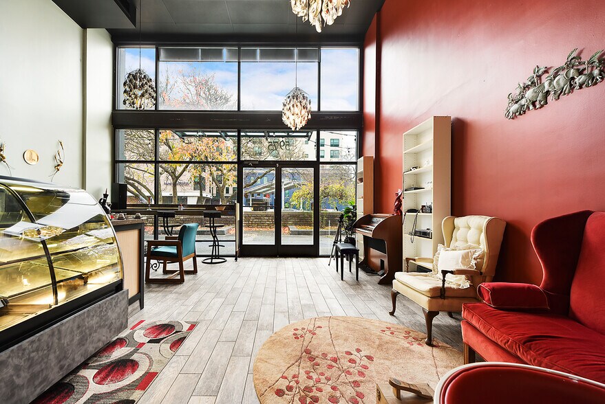 More Photos Of 5967-5987 Broad St, Pittsburgh Office For Sale