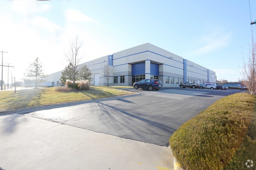 More Photos Of 1520 S 3rd St, Saint Louis Warehouse For Lease