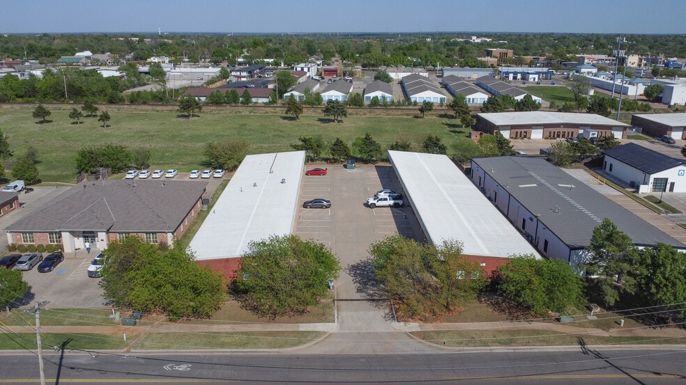More Photos Of 1408 Fretz Ave, Edmond Warehouse For Sale