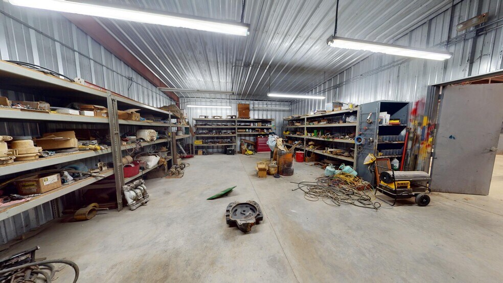 More Photos Of 11708 GA Highway 24 W, Sandersville Warehouse For Sale