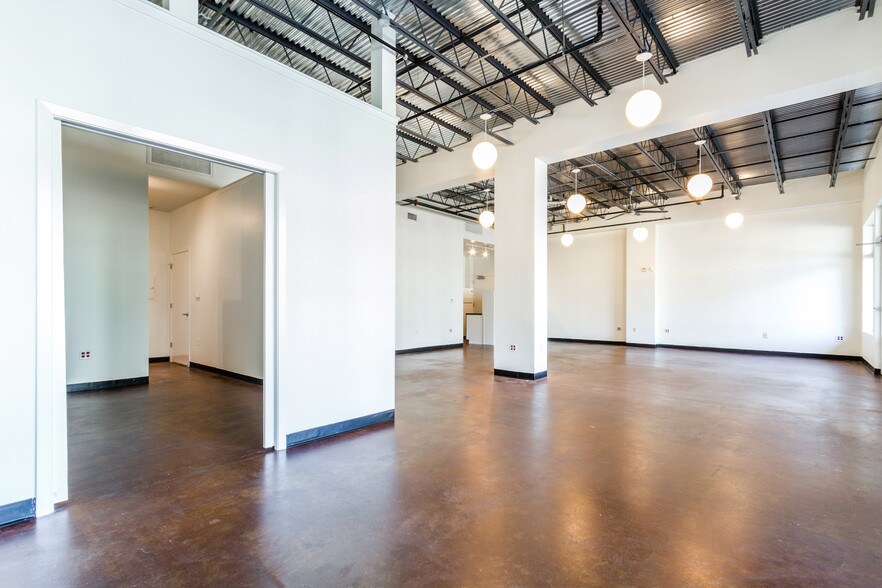 More Photos Of 2401 E 6th St, Austin Loft Creative Space For Lease