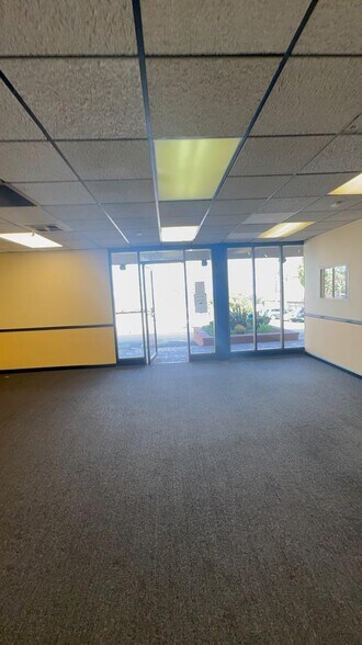 More Photos Of 3621-3629 N Sepulveda Blvd, Manhattan Beach Storefront Retail Office For Lease