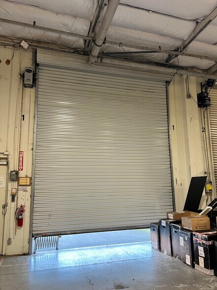 More Photos Of 8100 Camino Arroyo, Gilroy Manufacturing For Sale