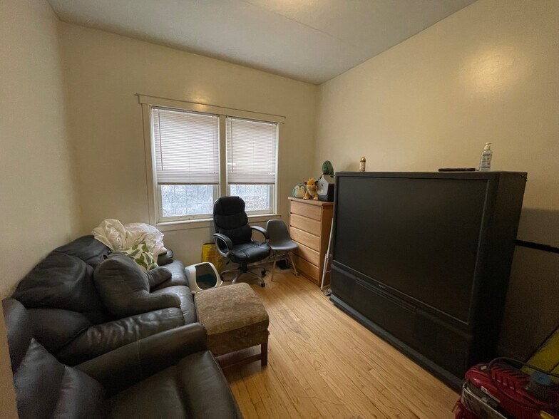 More Photos Of 101 Comstock Ave, Syracuse Apartments For Sale