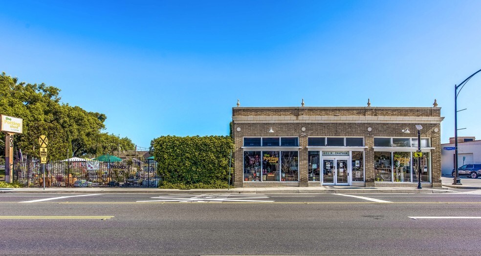 More Photos Of 401 W Chapman Ave, Orange General Retail For Sale