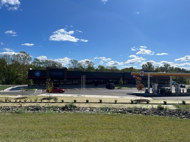More Photos Of 6101 Fegenbush Ln, Louisville Convenience Store For Lease