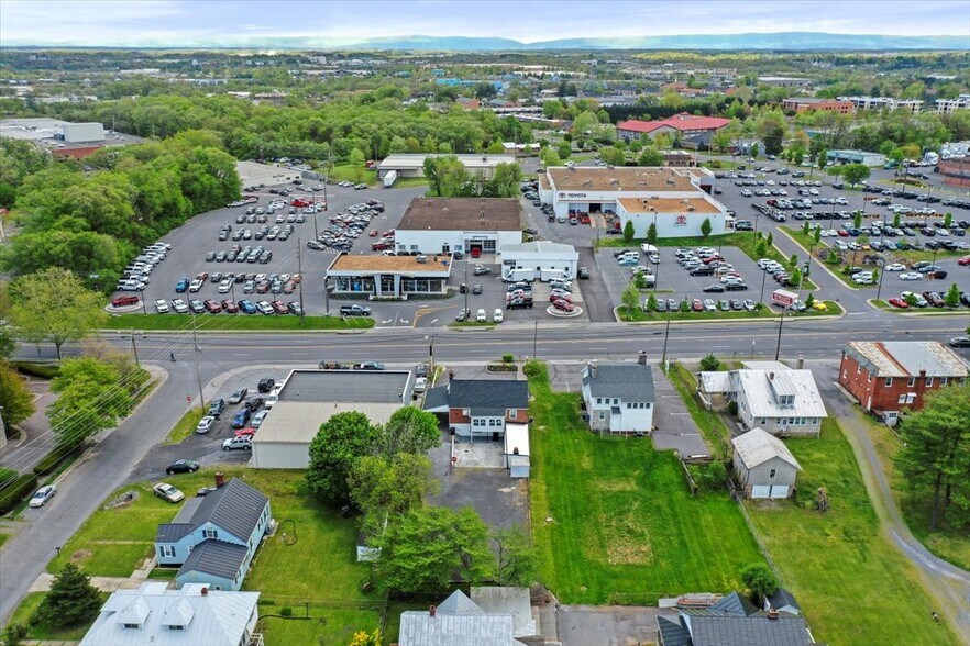 More Photos Of 2109 Valley Ave, Winchester Medical For Sale