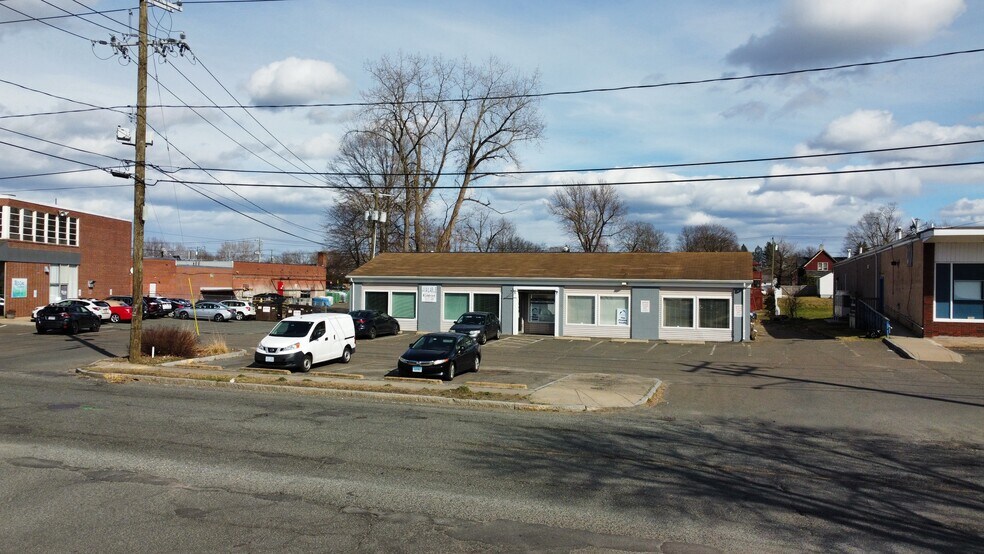 More Photos Of 351 Walnut St, Agawam Storefront For Sale