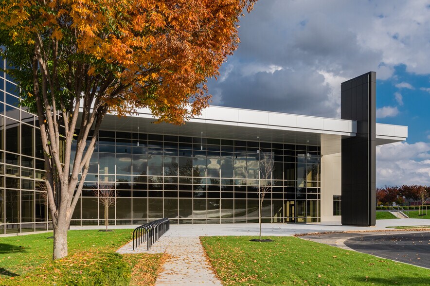 More Photos Of 8484 Progress Dr, Frederick Research And Development For Lease