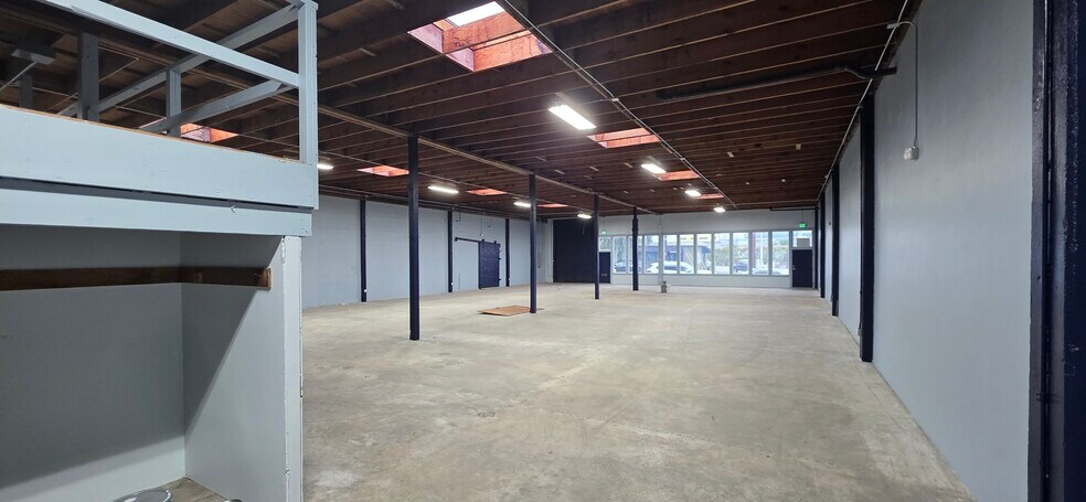 More Photos Of 1024 Howard Ave, San Mateo Warehouse For Lease