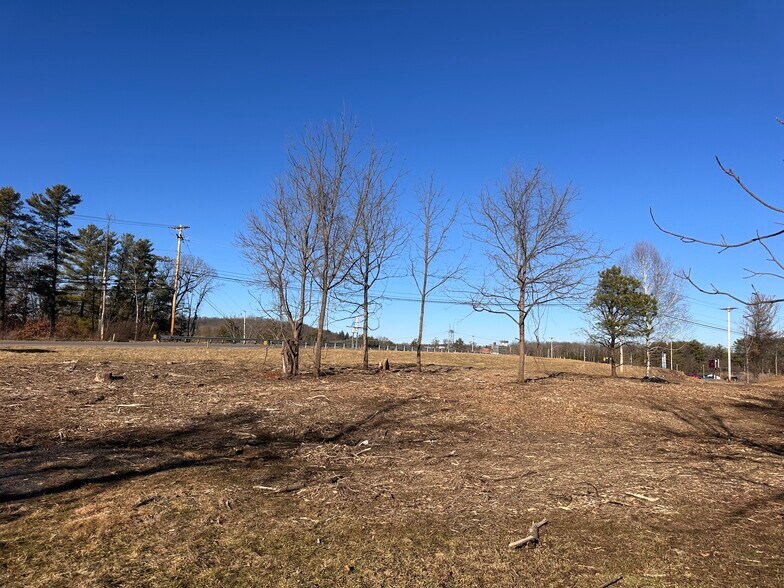 More Photos Of 346 Rural Acres Dr, Beckley Showroom For Sale