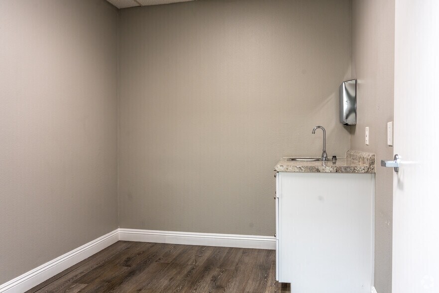 More Photos Of 1113 Alta Ave, Upland Medical For Lease