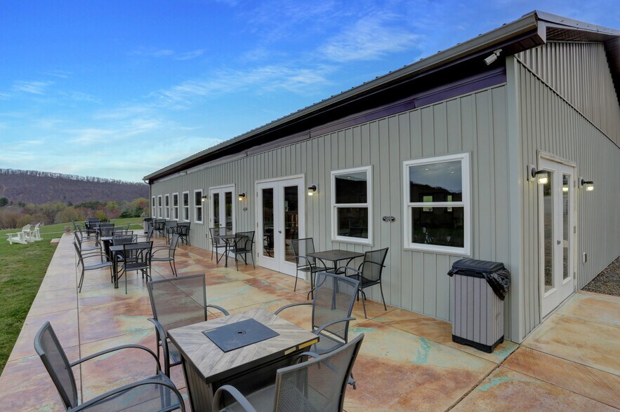 More Photos Of 596 Harman Rd, Halifax Winery Vineyard For Sale