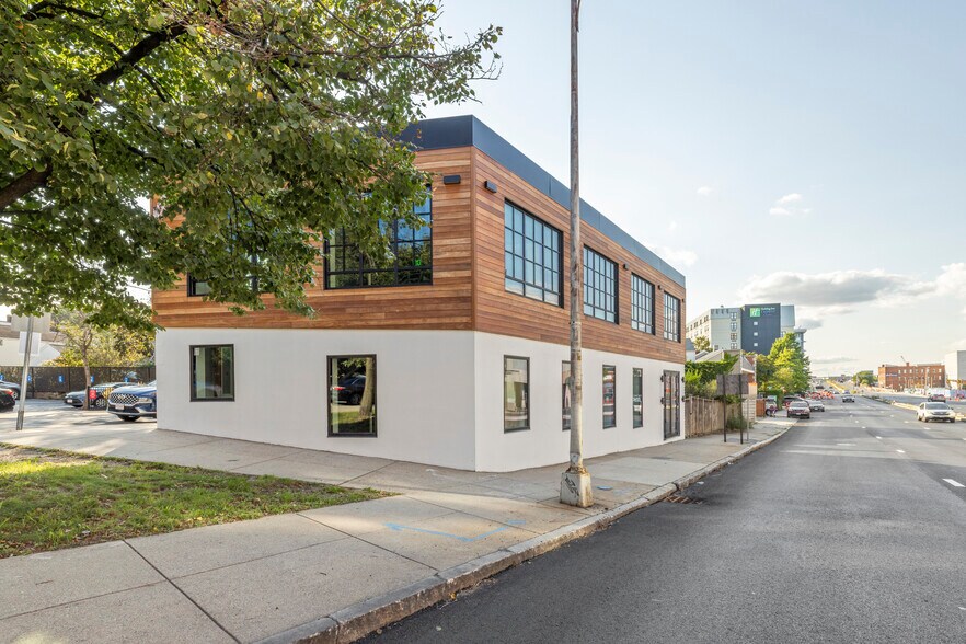 More Photos Of 15-17 Winter St, Cambridge Office For Lease