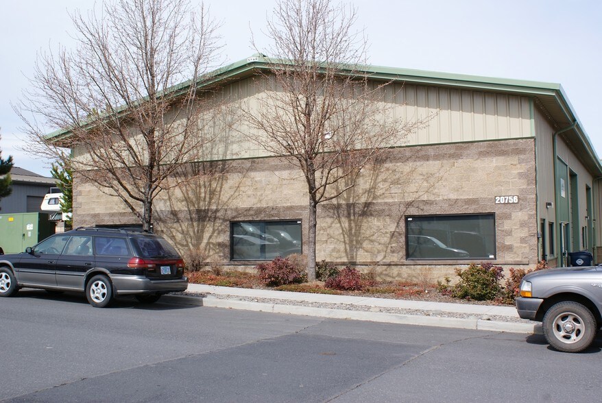 More Photos Of 20756 High Desert Ct, Bend Industrial For Sale