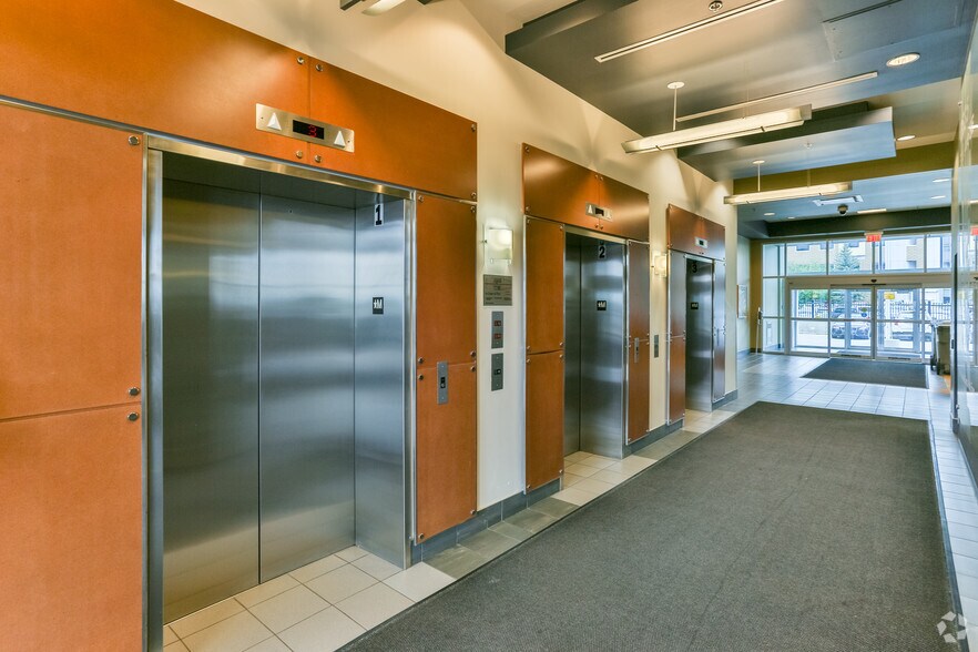 More Photos Of 2535 3rd Ave SE, Calgary Office For Sale