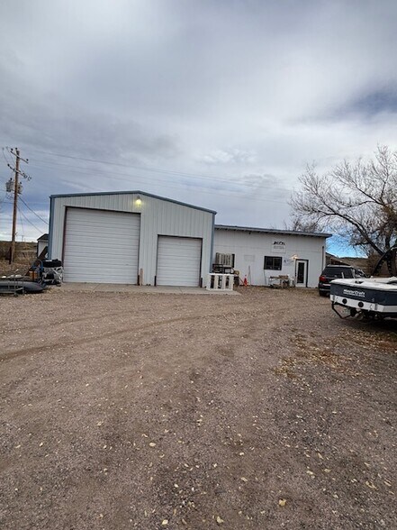 More Photos Of 4397 Platte Ave, Sedalia Warehouse For Lease