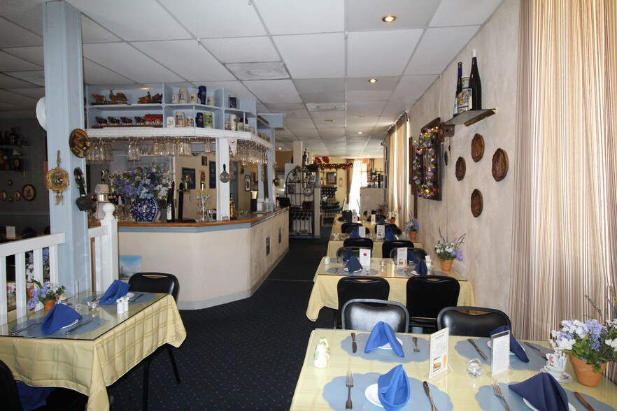 More Photos Of 2616 US Highway 19, Holiday Restaurant For Sale