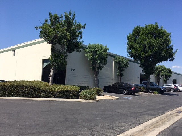 More Photos Of 2300 S Reservoir St, Pomona Warehouse For Lease
