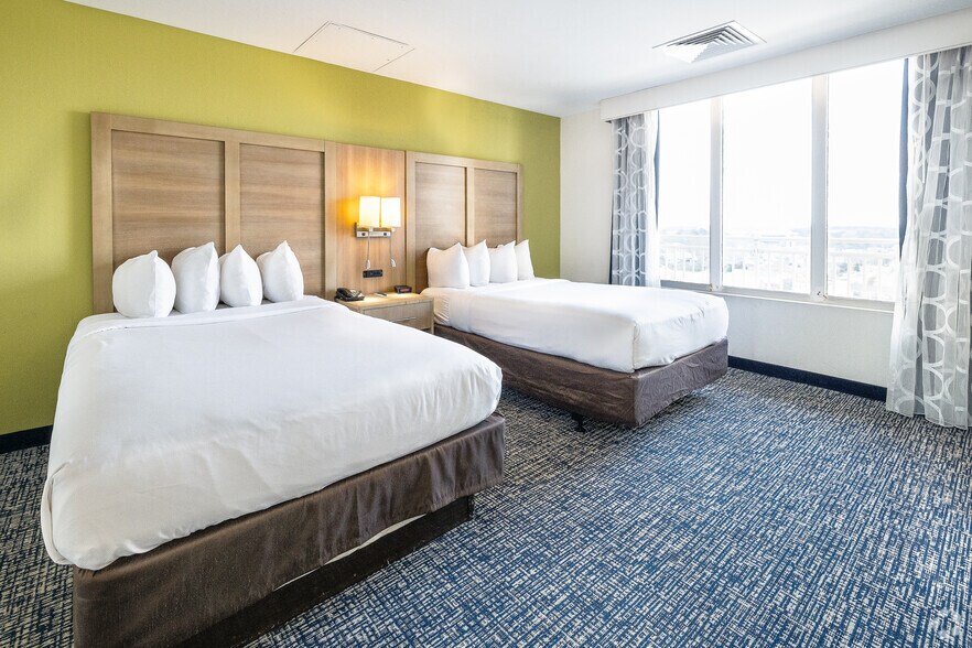 More Photos Of 2321 Atlantic Ave, Virginia Beach Hotel For Sale