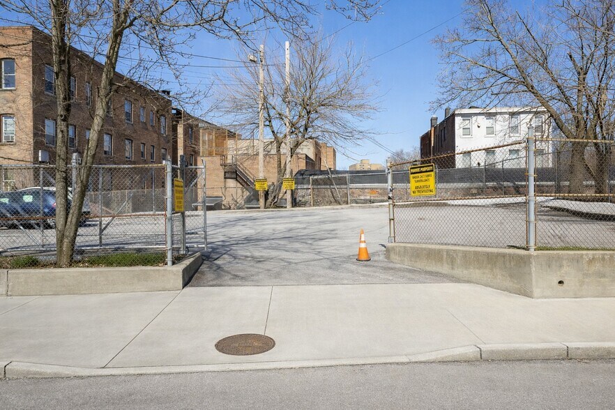 More Photos Of 214 Main St, Poughkeepsie Loft Creative Space For Sale