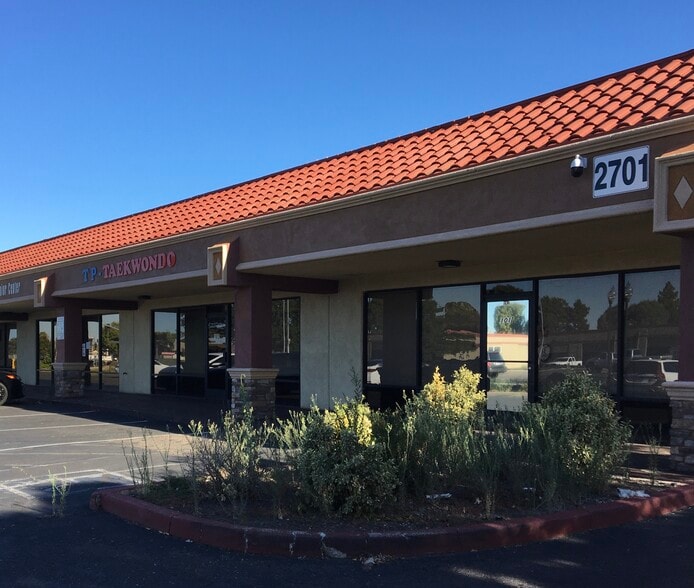 More Photos Of 2701 E Hammer Ln, Stockton Medical For Lease