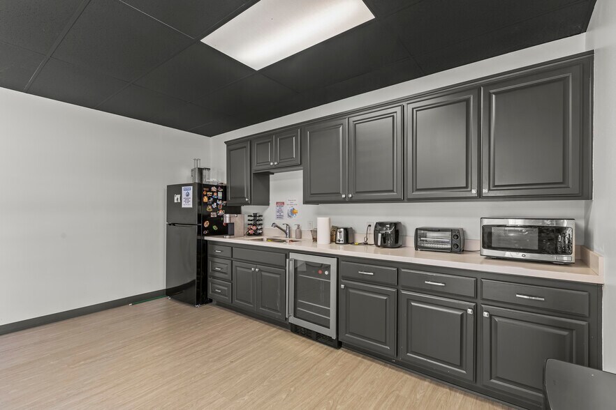More Photos Of 218 Glendora Ave, La Puente Medical For Sale