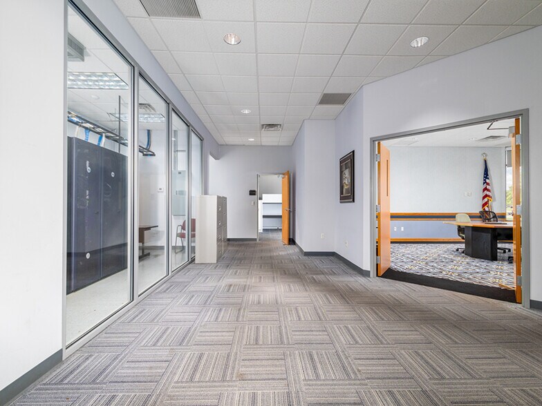 More Photos Of 490 Park Dr, Weirton Office For Sale