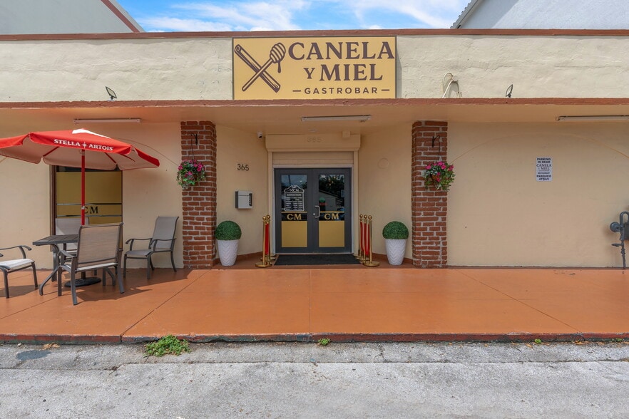 More Photos Of 365 N Royal Poiciana Blvd, Miami Springs Restaurant For Sale