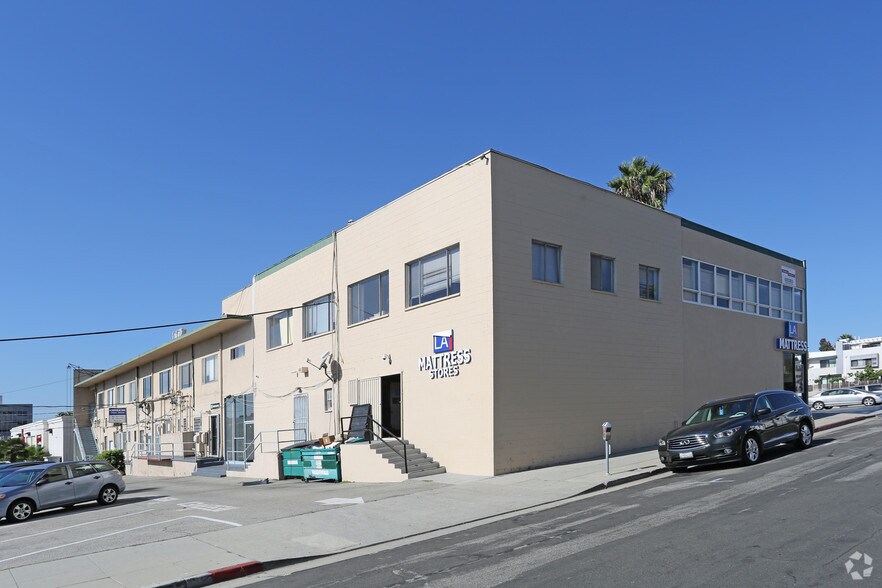 More Photos Of 2914-2936 Wilshire Blvd, Santa Monica Storefront Retail Office For Lease