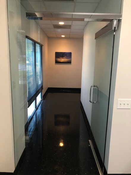 More Photos Of 3121 Hartsfield Rd, Tallahassee Light Manufacturing For Sale
