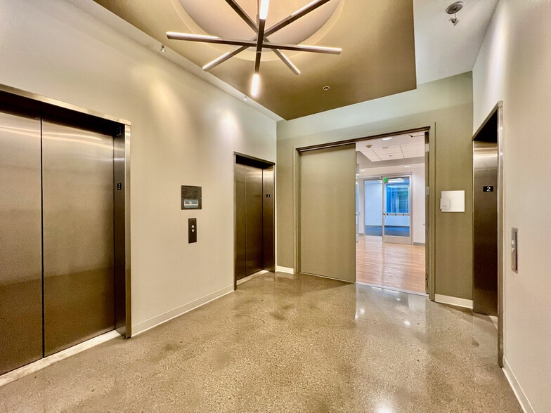 More Photos Of 250 E Olive Ave, Burbank Loft Creative Space For Lease