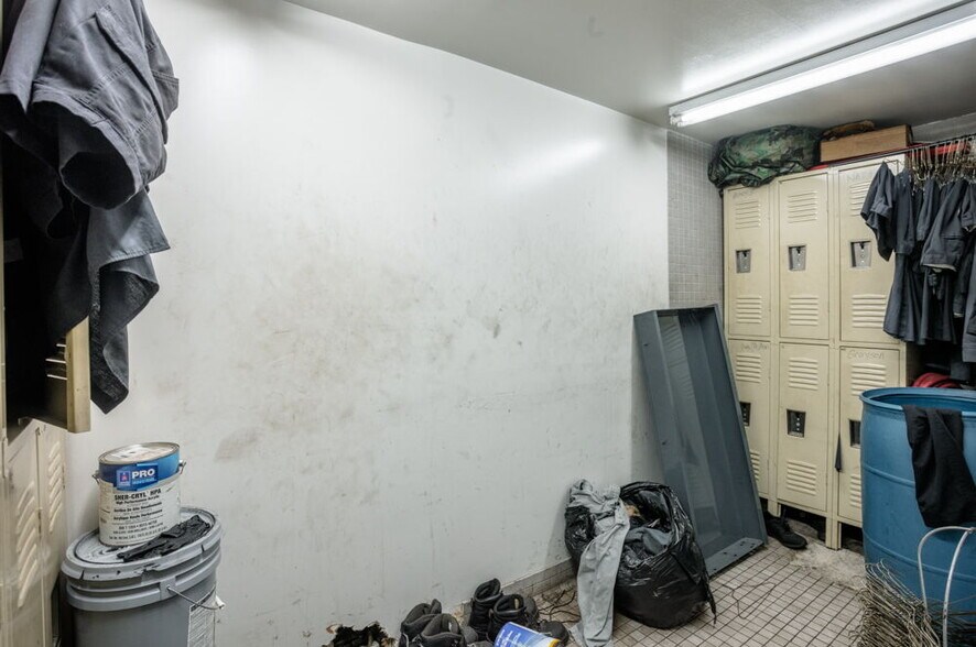 More Photos Of 1740 E Market St, Harrisonburg Storefront Retail Office For Sale