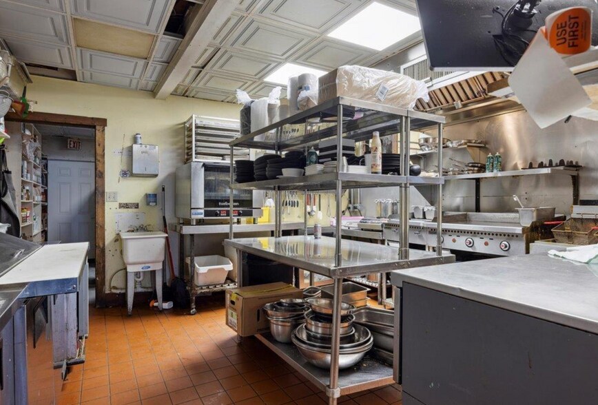 More Photos Of 454 William Ave, Davis Restaurant For Sale