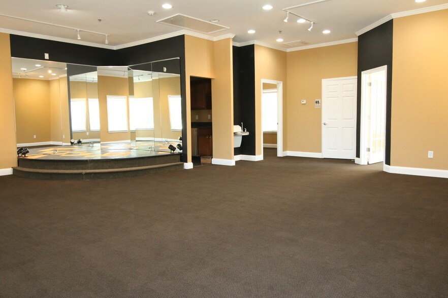 More Photos Of 367 Athens Hwy, Loganville Medical For Lease