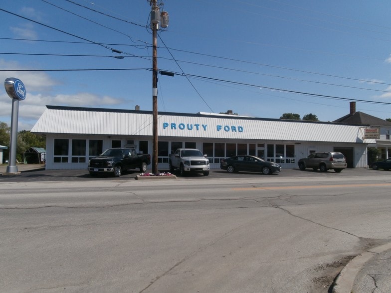 Primary Photo Of 19 Summer St, Dover-Foxcroft Auto Dealership For Sale