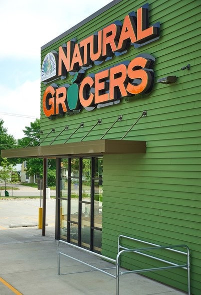 More Photos Of 931 Blairs Ferry Rd NE, Cedar Rapids General Retail For Sale