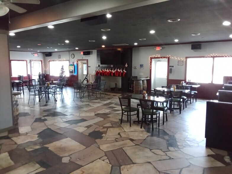 More Photos Of 35242 General Mahone Blvd, Ivor Convenience Store For Sale