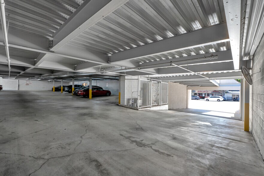 More Photos Of 809 S Atlantic Blvd, Monterey Park Office For Sale