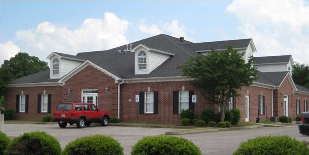 More Photos Of 8245 Cordova Rd, Cordova Medical For Lease