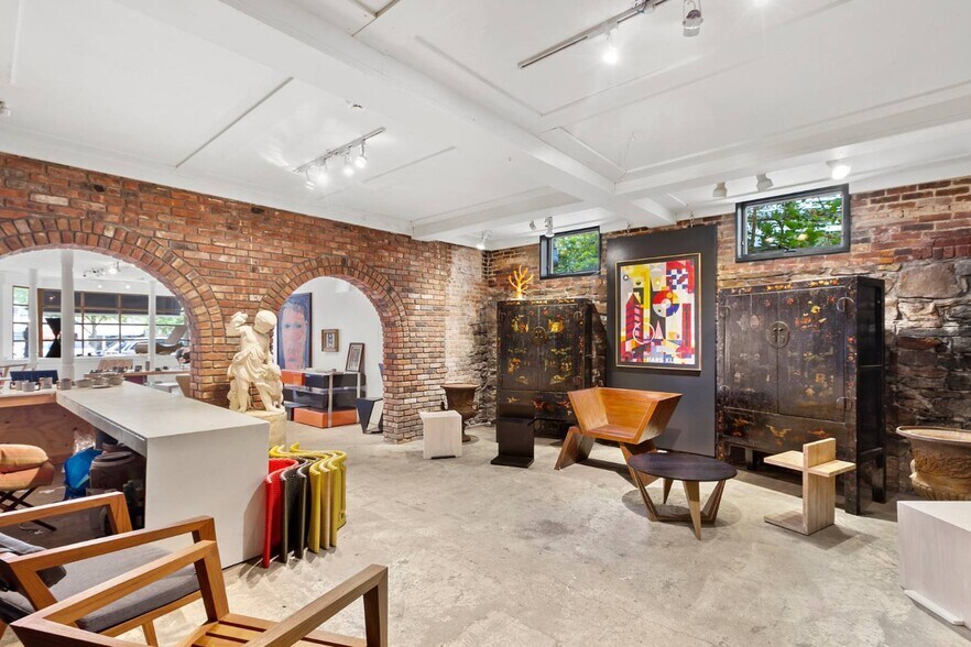 More Photos Of , Sag Harbor General Retail For Sale